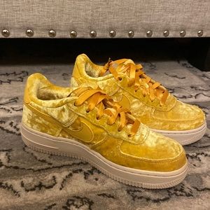 Velvet Air Force1